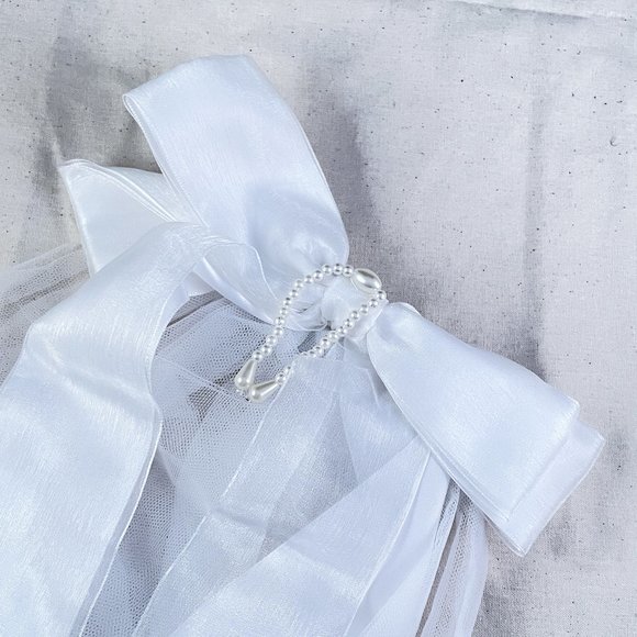 Accessories - "Young Love" Bow Veil